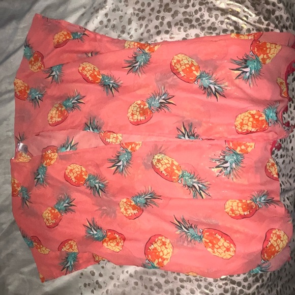 Pineapple Fringe Shall - Picture 2 of 3